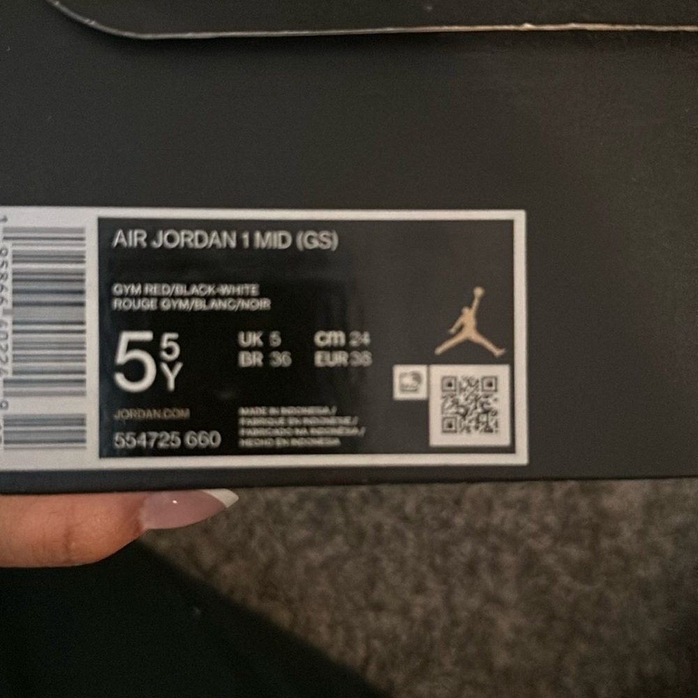 Air Jordan 1 mid
